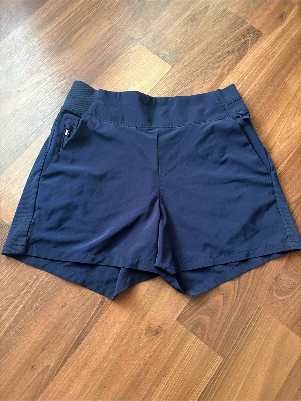Athleta Navy Brooklyn Shorts Size 2